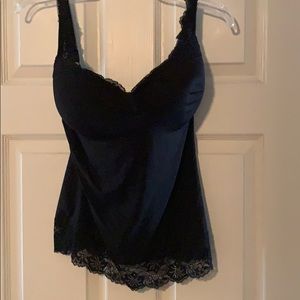 Le mystere Body shaping Cami with built in bra